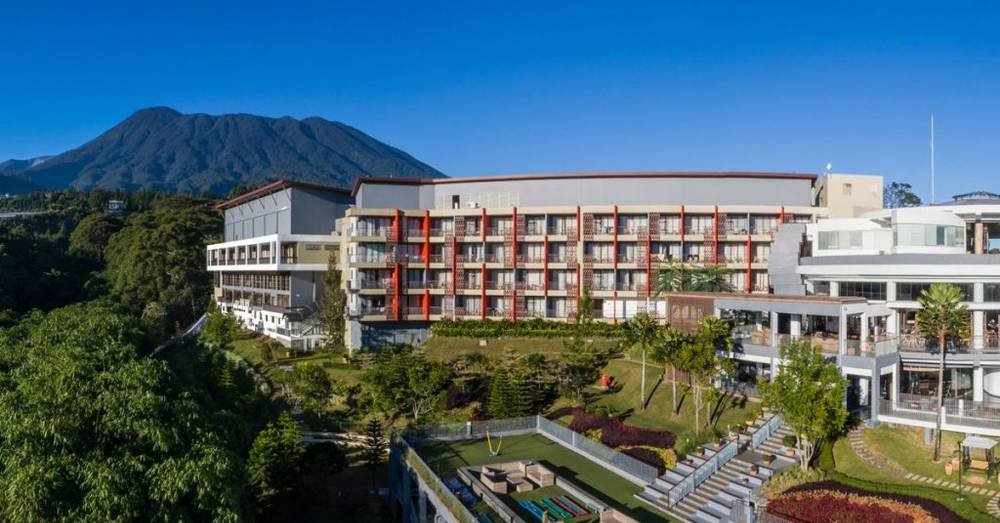 Pesona Alam Resort & Spa - Hotel dengan pemandangan Alam di Bogor