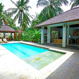 Senang Private Villa - Vila dengan private pool di Gili Trawangan
