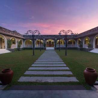 The Westlake Hotel & Resort Yogyakarta - Hotel dengan pemandangan alam di Yogyakarta