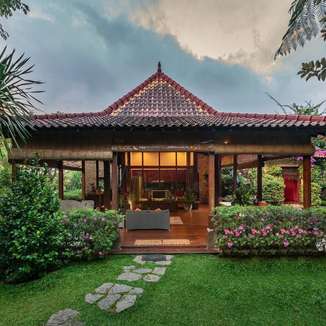 Villa Mulyono - Vila romantis di Batu