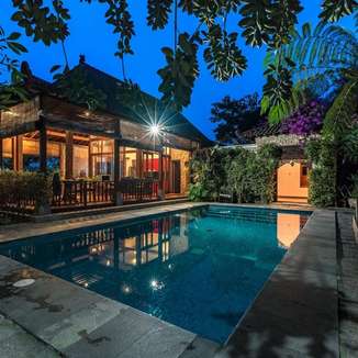 Villa Mulyono - Vila romantis di Batu