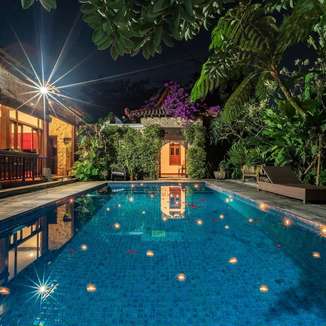 Villa Mulyono - Vila romantis di Batu