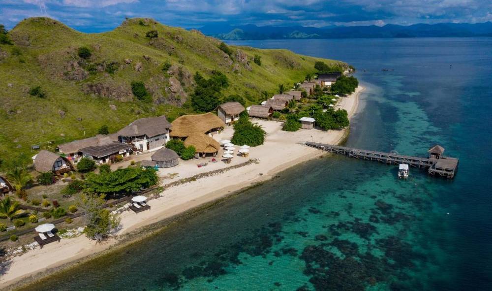Komodo Resort - Resor tepi pantai di Labuan Bajo