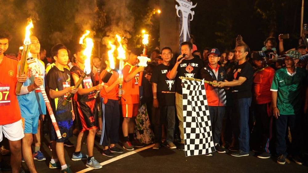 Lomba Obor Estafet - Pemkot Semarang - Tradisi Hari Kemerdekaan di Indonesia