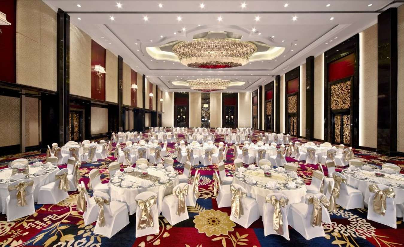 Ballroom Hotel Bandung - Homecare24