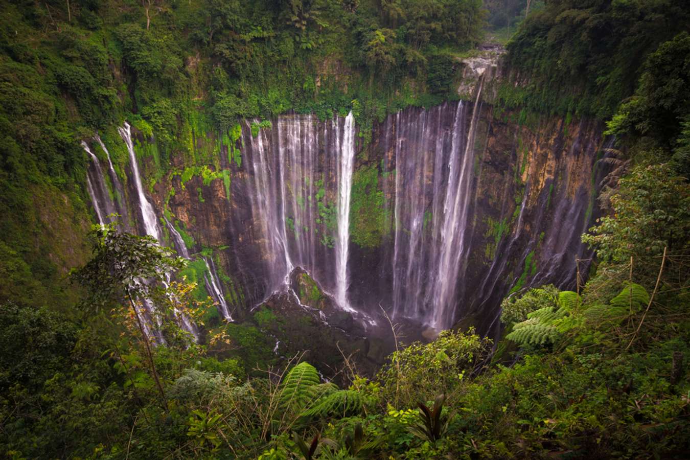 Destinasi Wisata di Lumajang - Air Terjun Tumpak Sewu