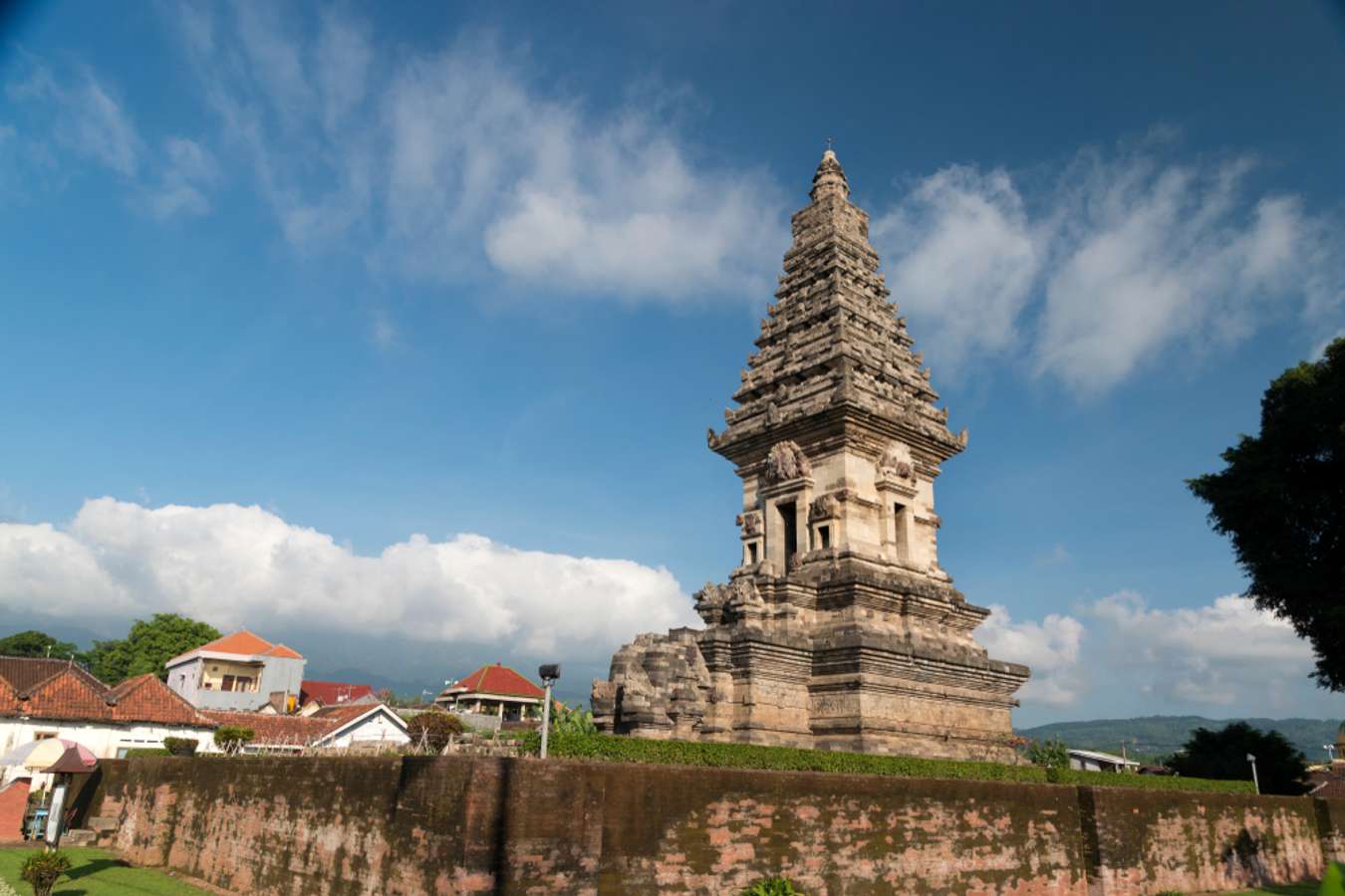 Destinasi Wisata di Pasuruan - Candi Jawi