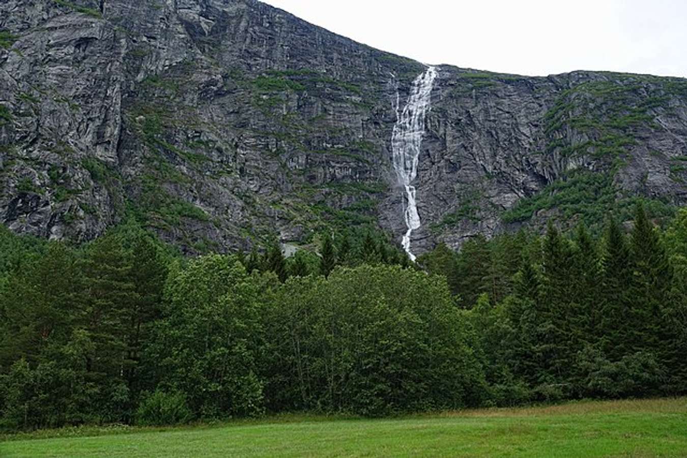 monge falls, norwegia - air terjun tertinggi di dunia - wikipedia