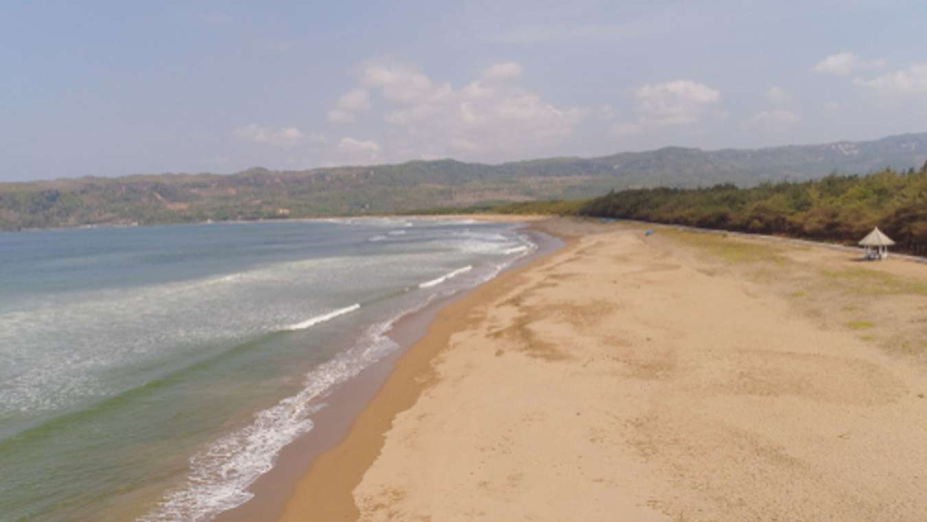 Pantai Teleng Ria - Wisata Pantai di Pacitan