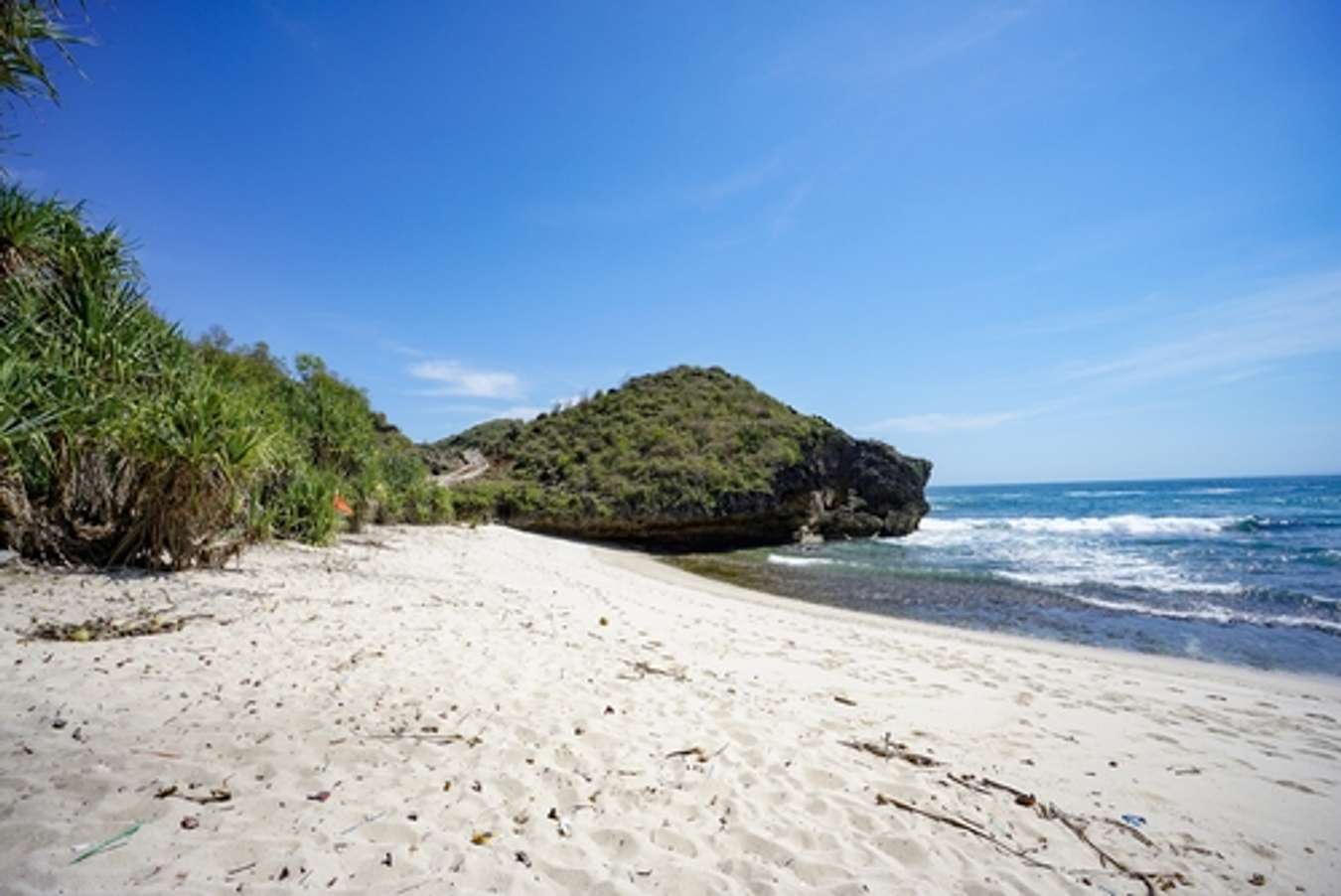 Wisata Pantai Pacitan, Pantai Srau