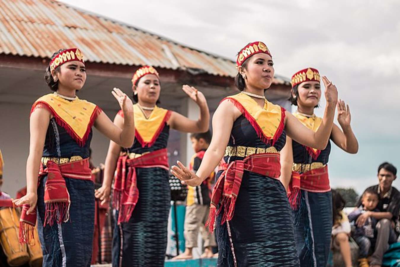 Tarian Tradisional Indonesia - Tari Tortor