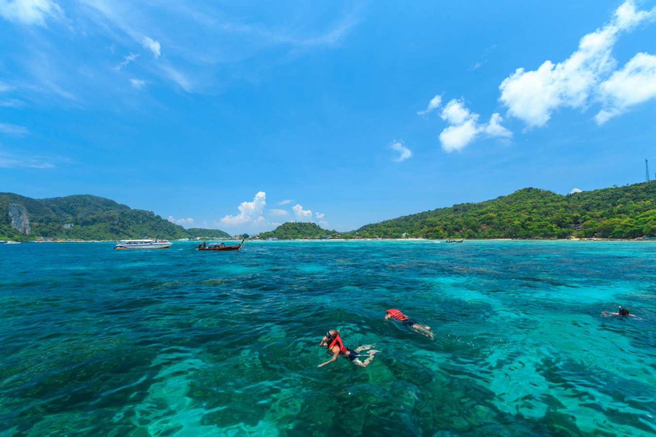 Kinh nghiệm du lịch Phuket chi tiết cho chuyến đi hoàn hảo Kinh Nghiệm Du Lịch Phuket Chi Tiết Cho Chuyến Đi Hoàn Hảo