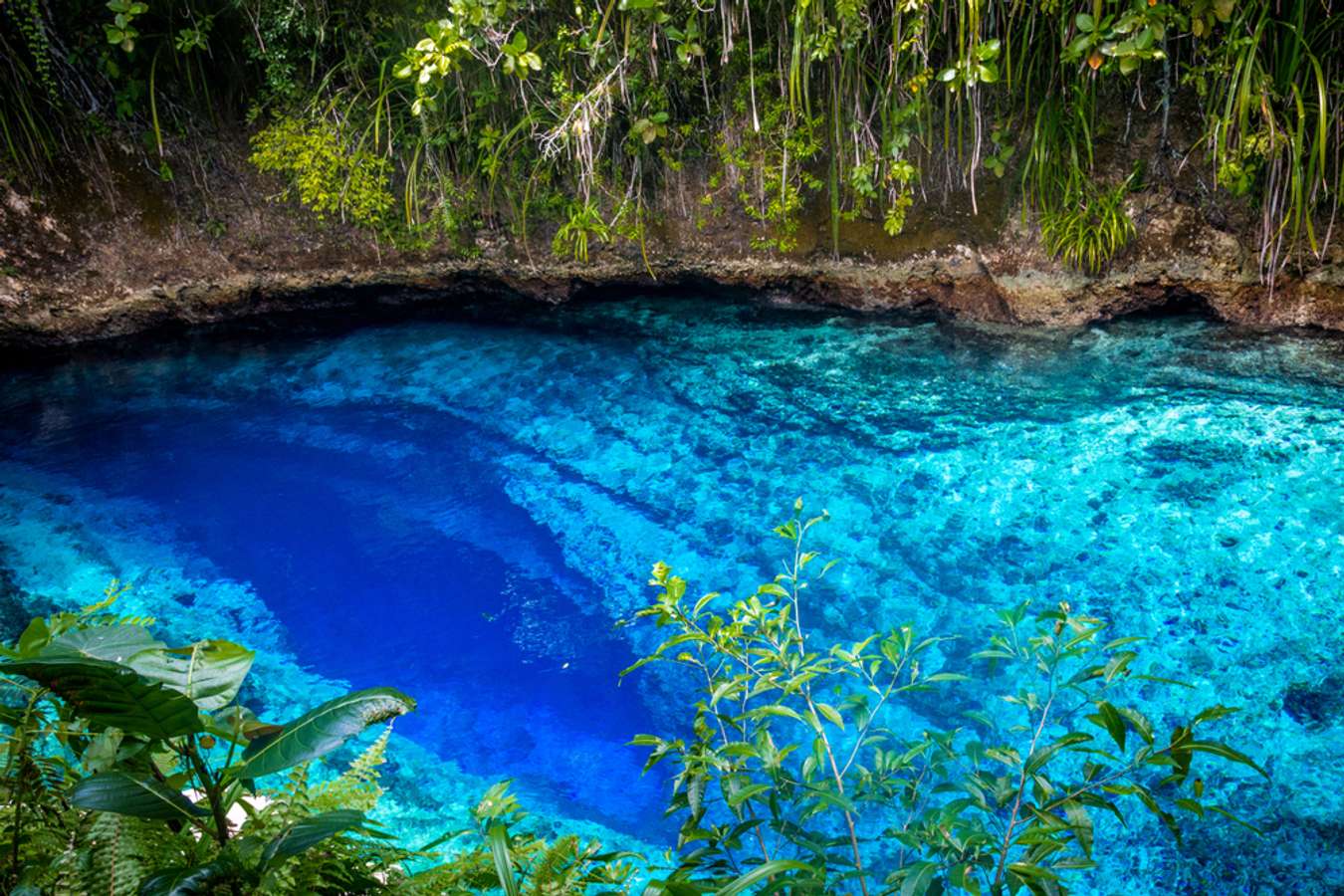 Destinasi Wisata Filipina - Hinatuan Enchanted River