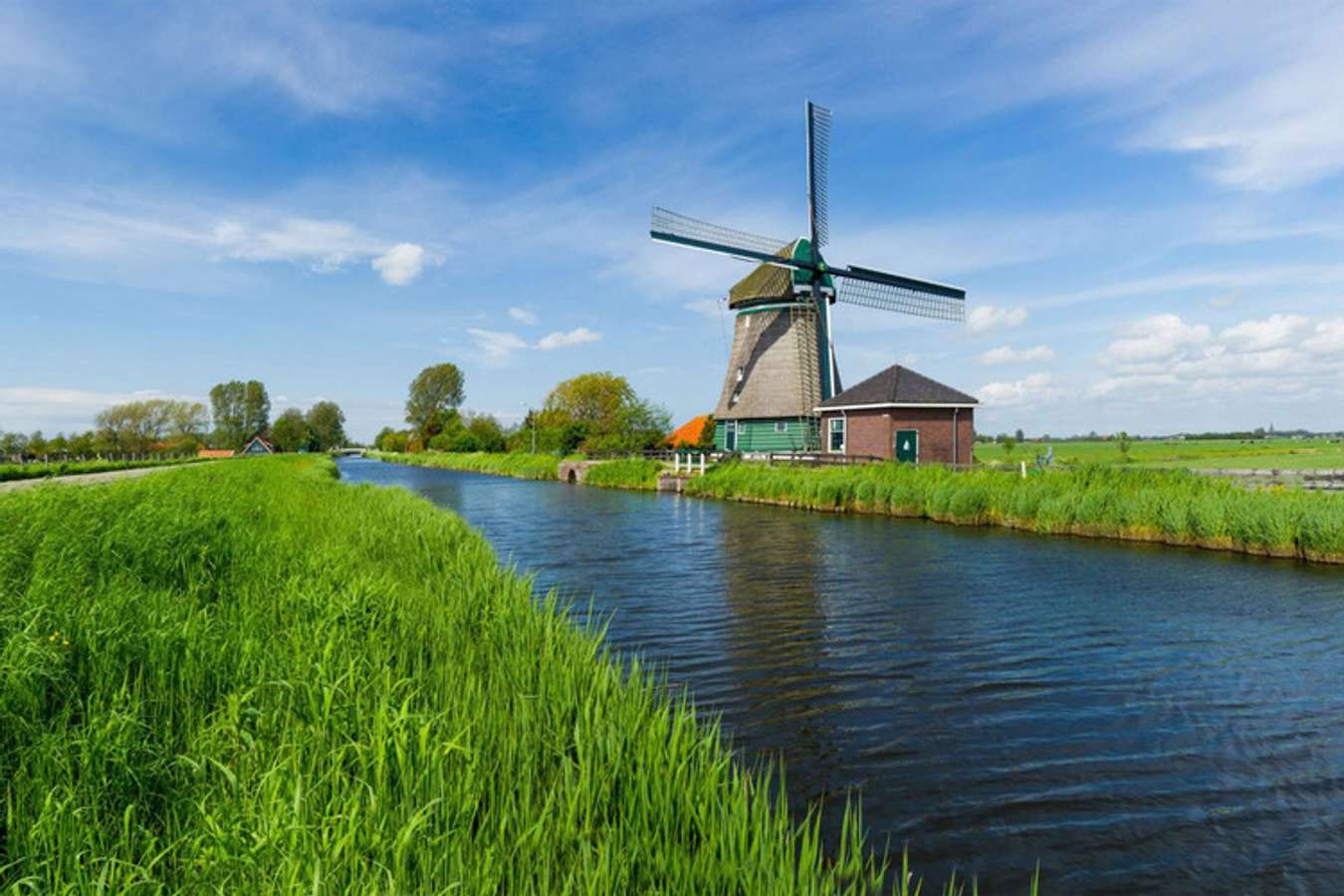 Du lịch Hà Lan - đặt chân đến quốc gia hạnh phúc nhất thế giới