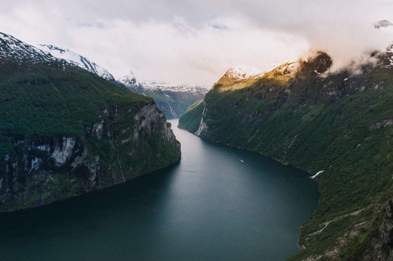 Vịnh hẹp Geiranger tại Na Uy