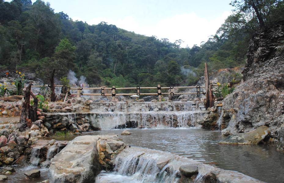 Wisata di Subang - Nagrak Parongpong di Ciater