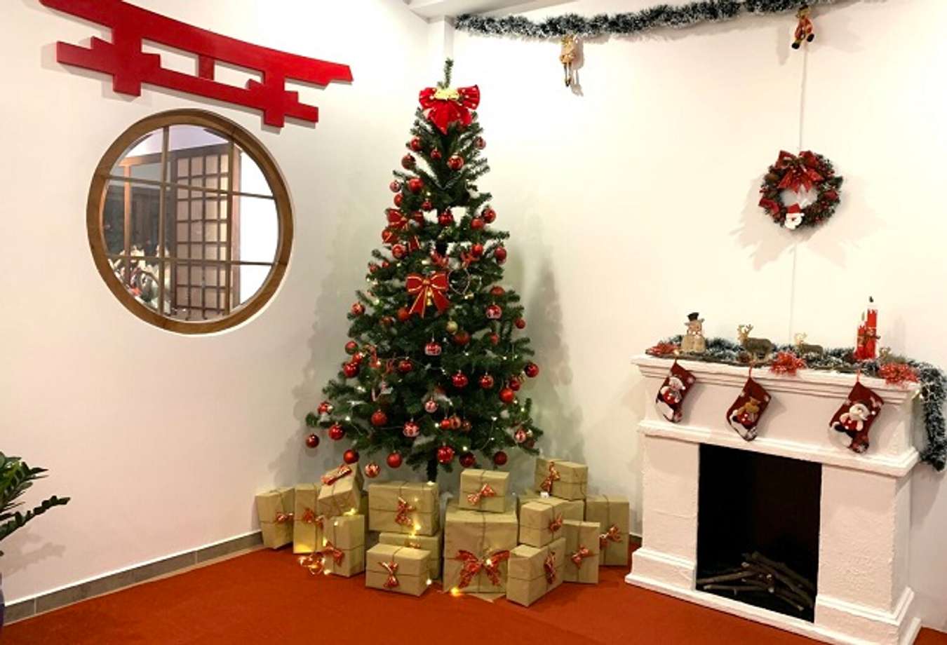 quán cafe trang trí noel đẹp ở Sài Gòn