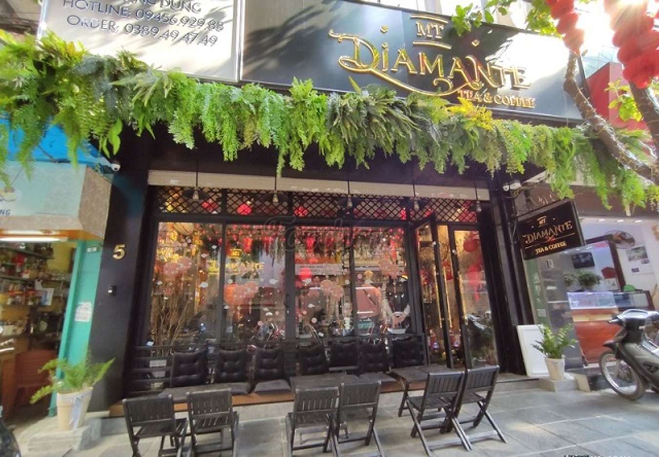 quán cafe trang trí noel đẹp