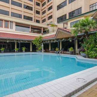 Hotel Malang dekat Tempat Wisata - Regent's Park Hotel