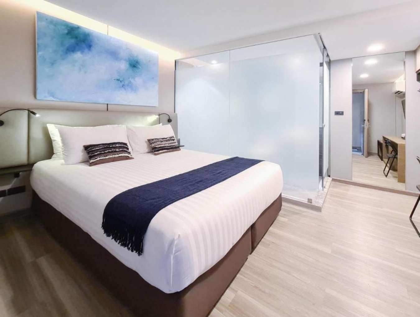 Sova Hotel Bangkok, located in the heart of Bangkok, is a 4-star hotel near a BTS station.