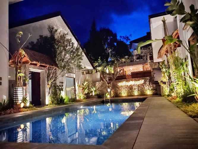 Villa di Lembang dengan Kolam Air Panas - Omah Angkul Angkul Pool Villa