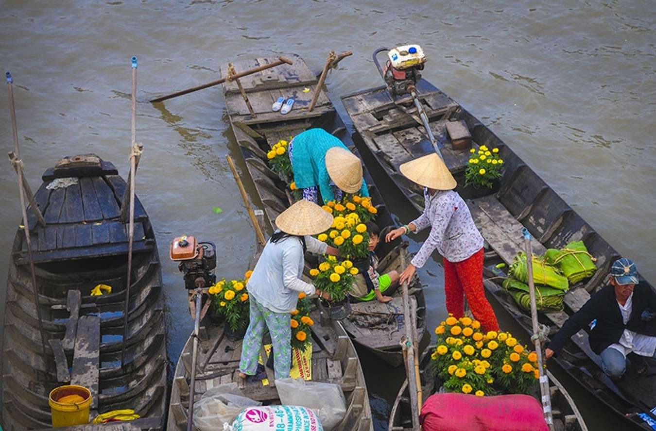 Chợ nổi Trà Ôn