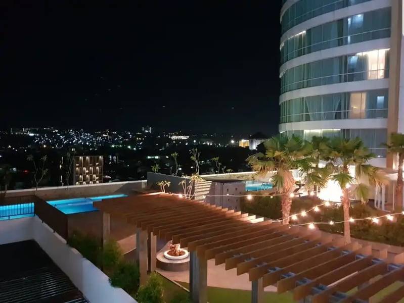Apartemen dengan kolam renang di Semarang -Big Studio Room at Sentraland88