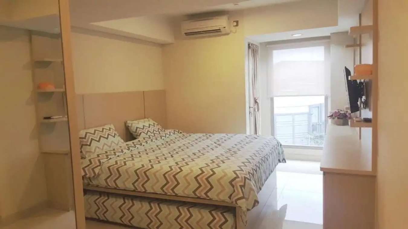 Apartemen dengan kolam renang di Semarang - Cozy Room at The Pinnacle (JE)