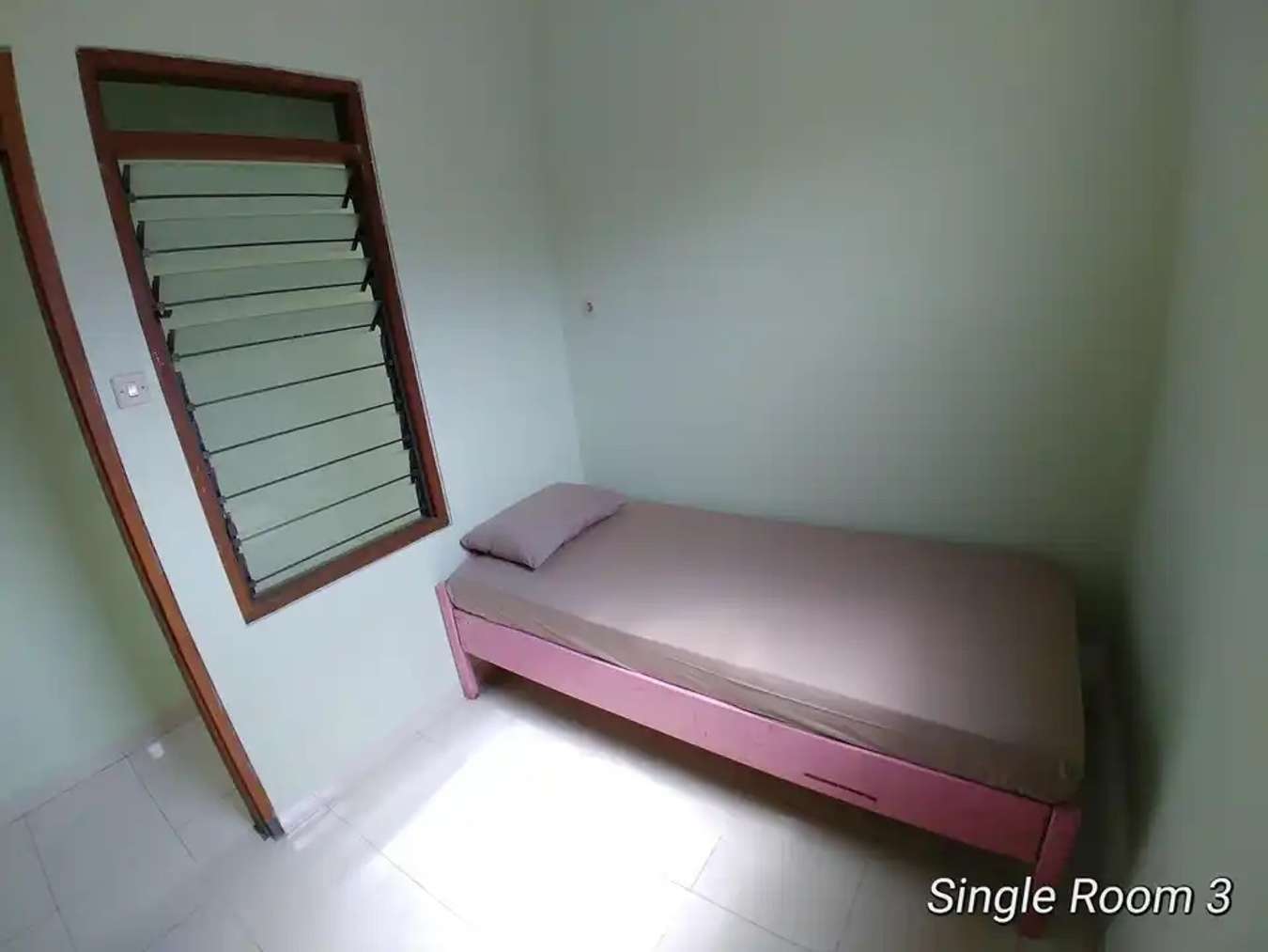 Hotel Murah di Jogja di Bawah 100 Ribu - Homey Room at BottleBottle House