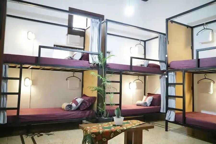 Semeru Hostel Malang