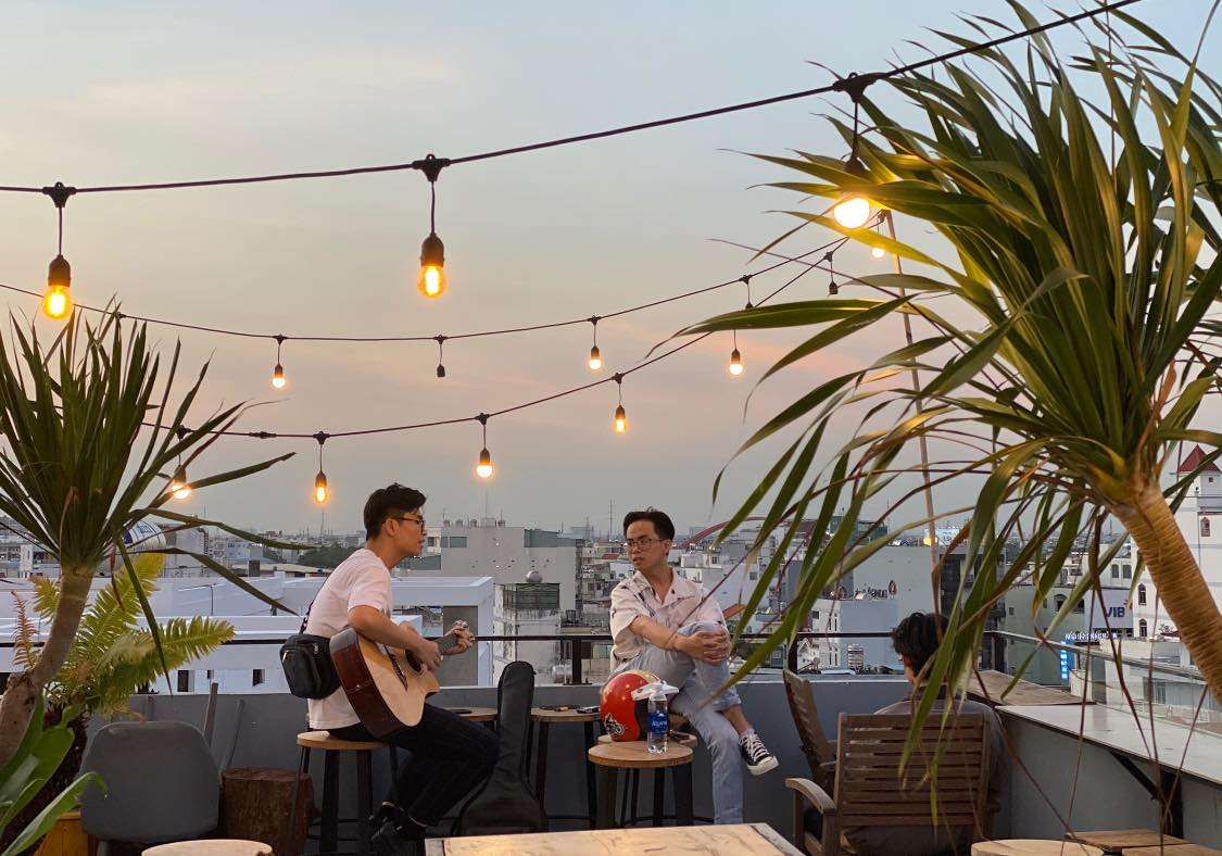 Đổi gió” ở 7 quán cafe rooftop Bình Thạnh chill thật chill
