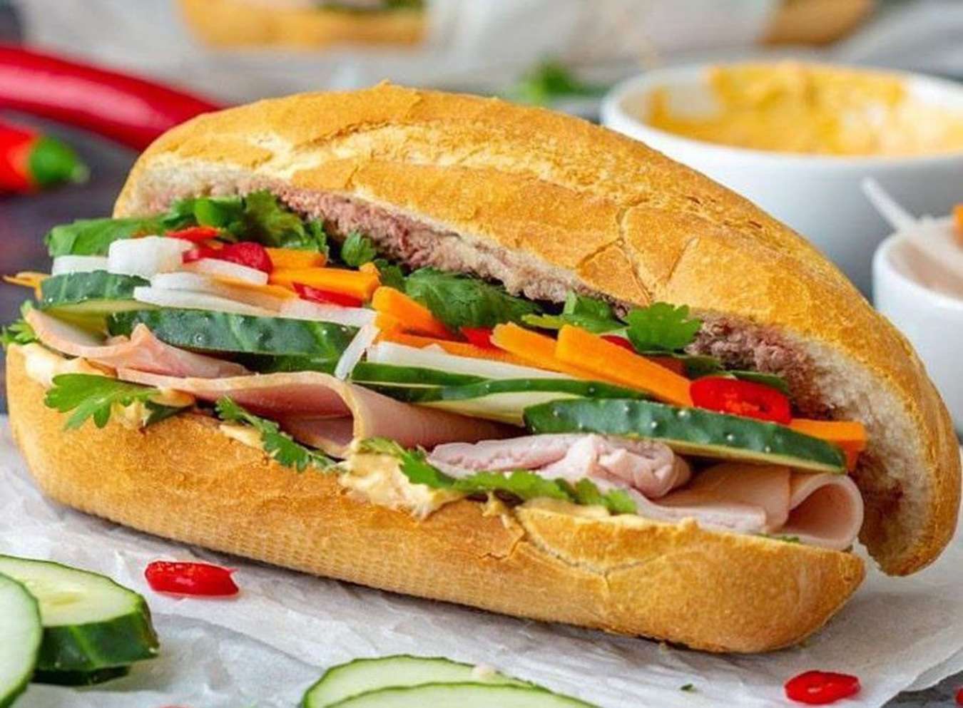 Bánh mì kẹp thịt