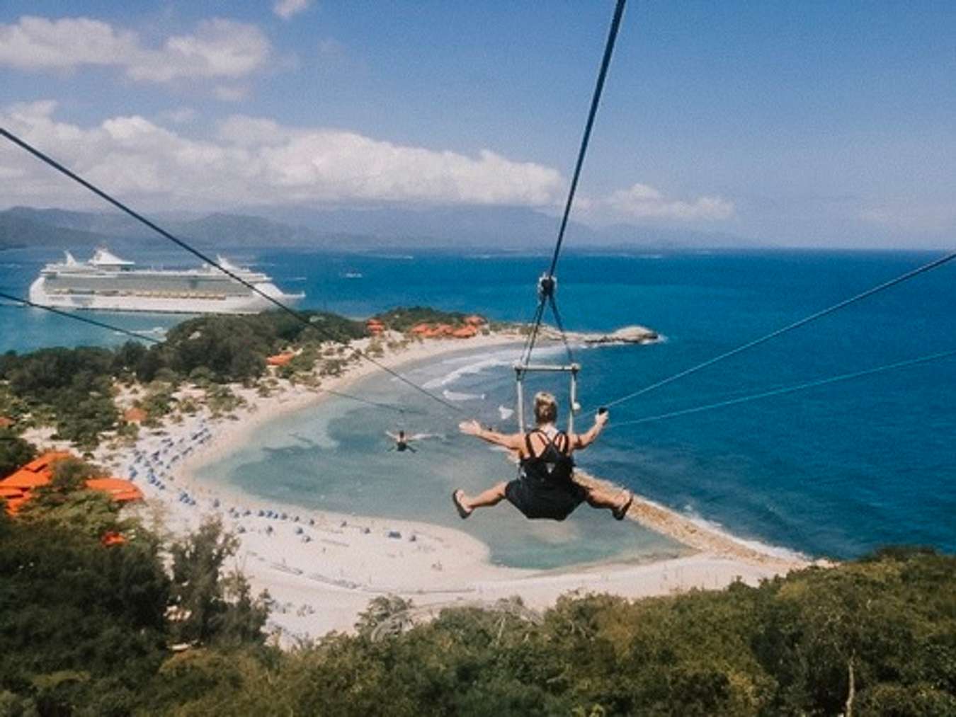 du lich haiti labadee voi hoat dong ngoai troi