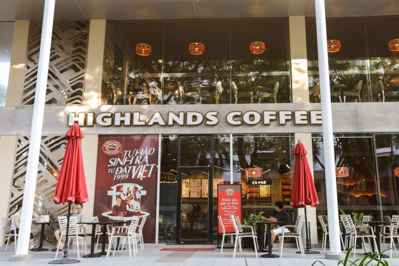 Highlands Coffee 1