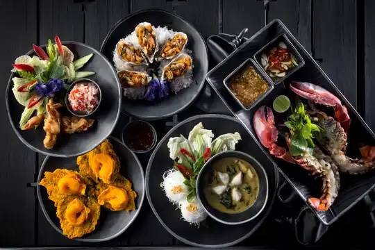 Hotel dengan restoran terbaik di Phuket - The Slate
