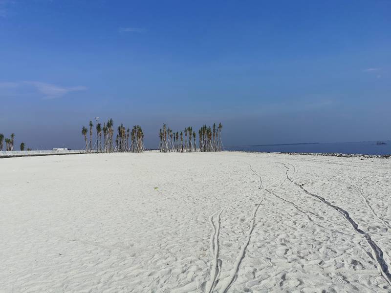 Pantai Pasir Putih PIK 2