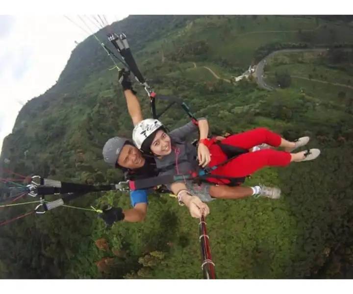 Wisata Paralayang di Puncak - Paralayang di Bogor dengan Fly Indonesia