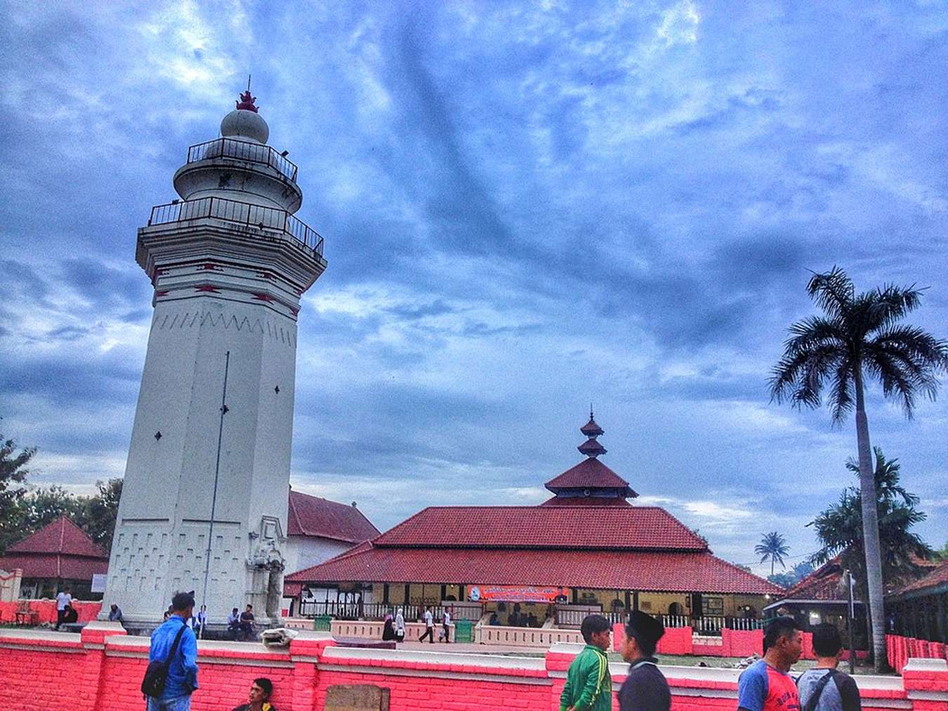 Tapak Tilas, Yuk Jelajahi 14 Wisata Religi dan Tempat Ziarah di Banten!