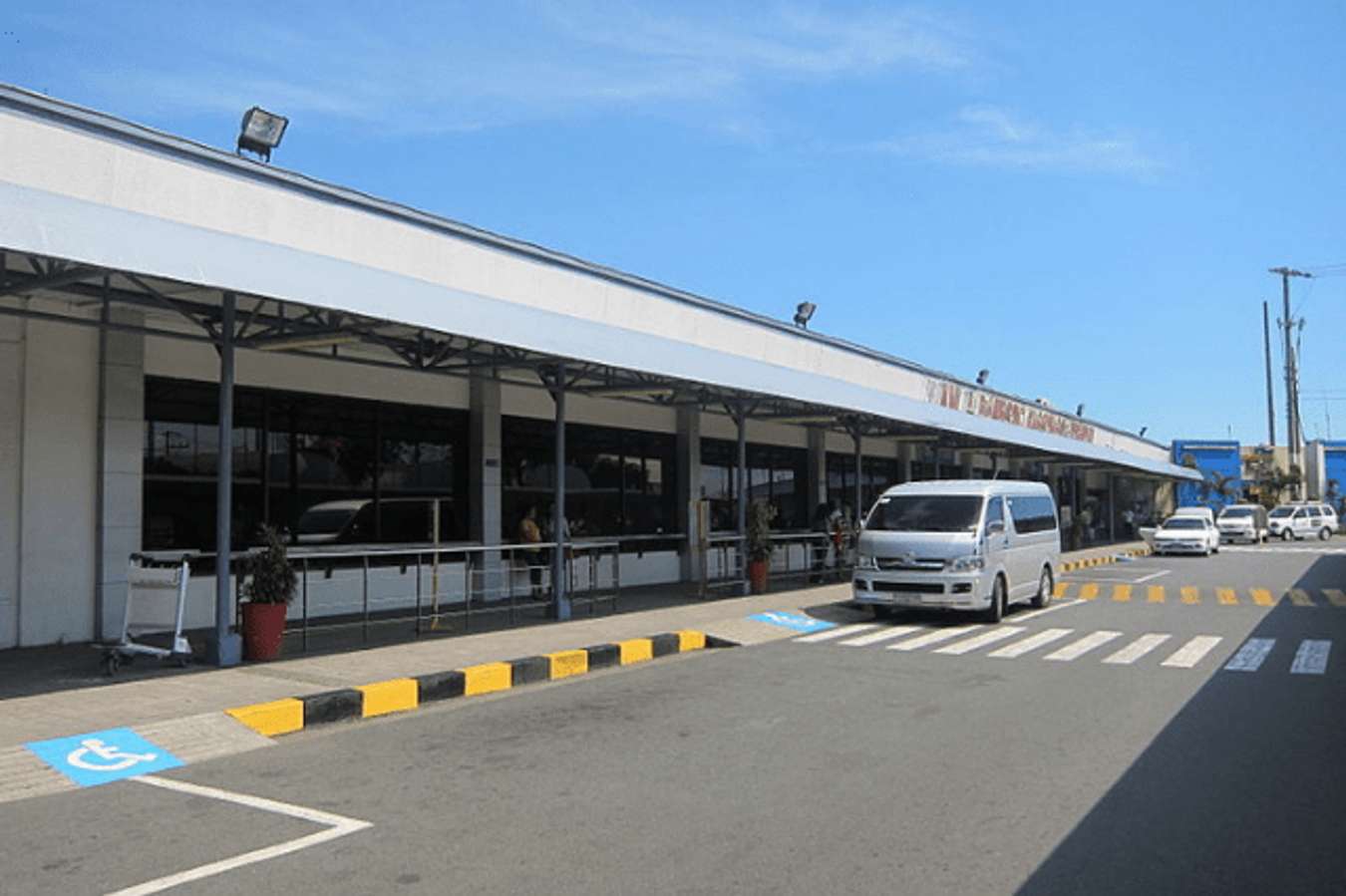 Is Naia Terminal 4 Open 24 Hours