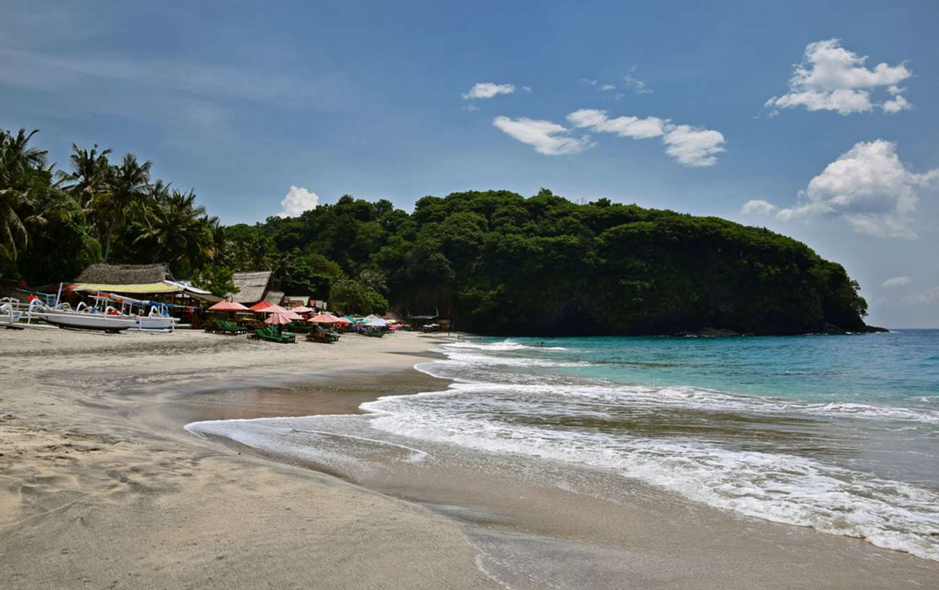 Pantai Pasir Putih Terindah di Indonesia - Pantai Pasir Putih Karangasem