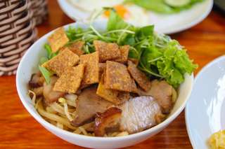 Gợi ý 10 đặc sản Hội An ăn là nhớ - gặp là muốn mua về, Nguyễn Thụy Mộc Nhiên