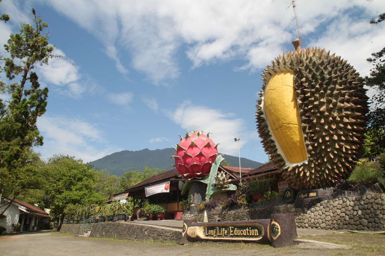 25 Tempat Wisata di Bogor yang Murah dan Juga Menyenangkan