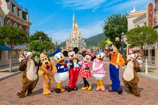 Information About Rides, Tips & Ticket Prices of Hong Kong Disneyland, Xperience Team