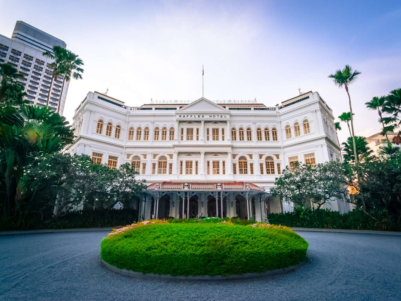 Raffles Singapore - Oldest Hotels in Singapore