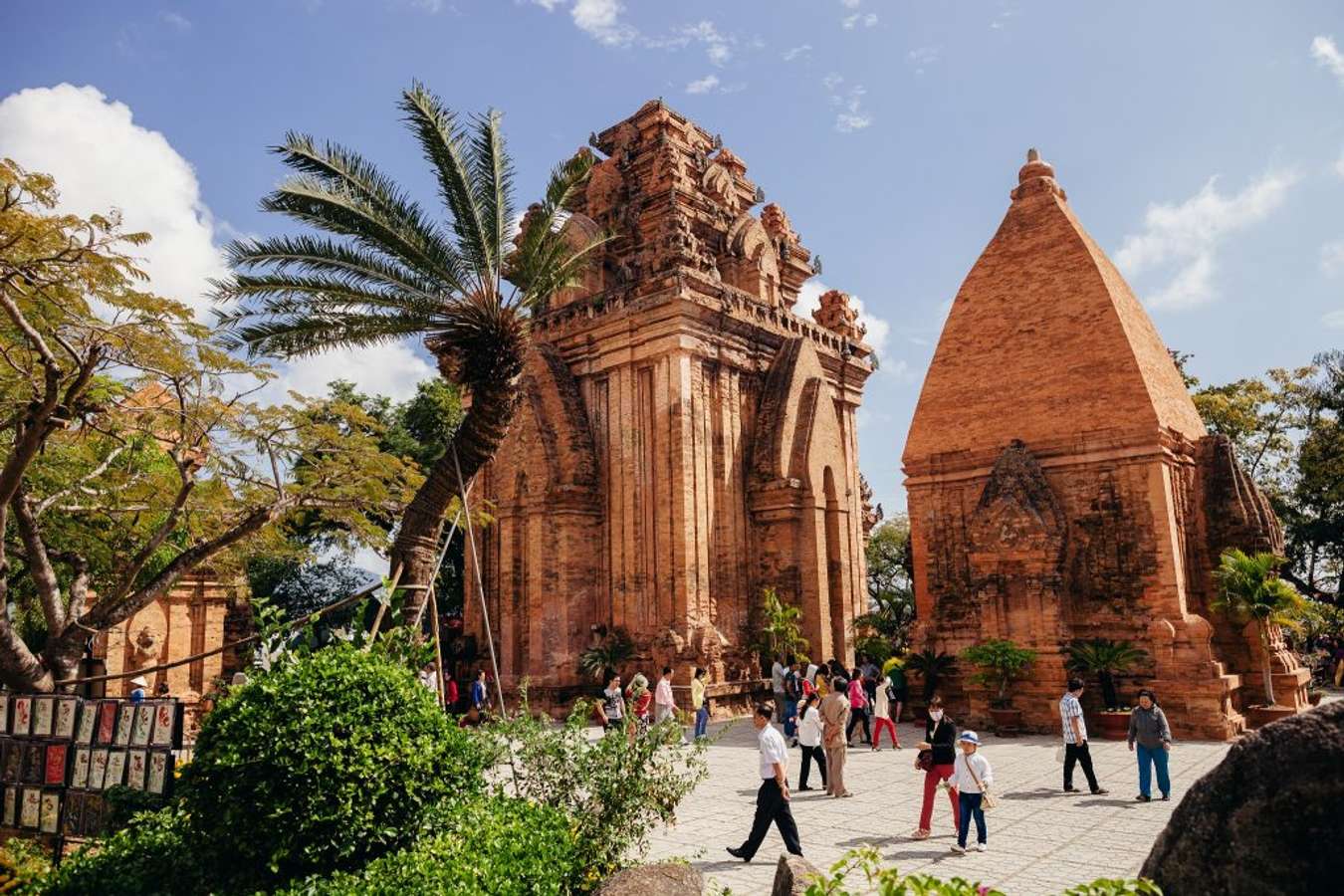 Tháp bà Ponagar Nha Trang: Kinh nghiệm từ A-Z