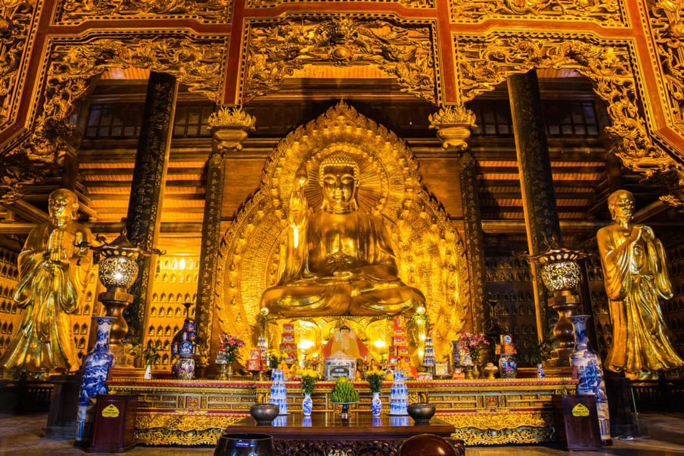 Tượng Phật Thích Ca cao và nặng nhất châu Á