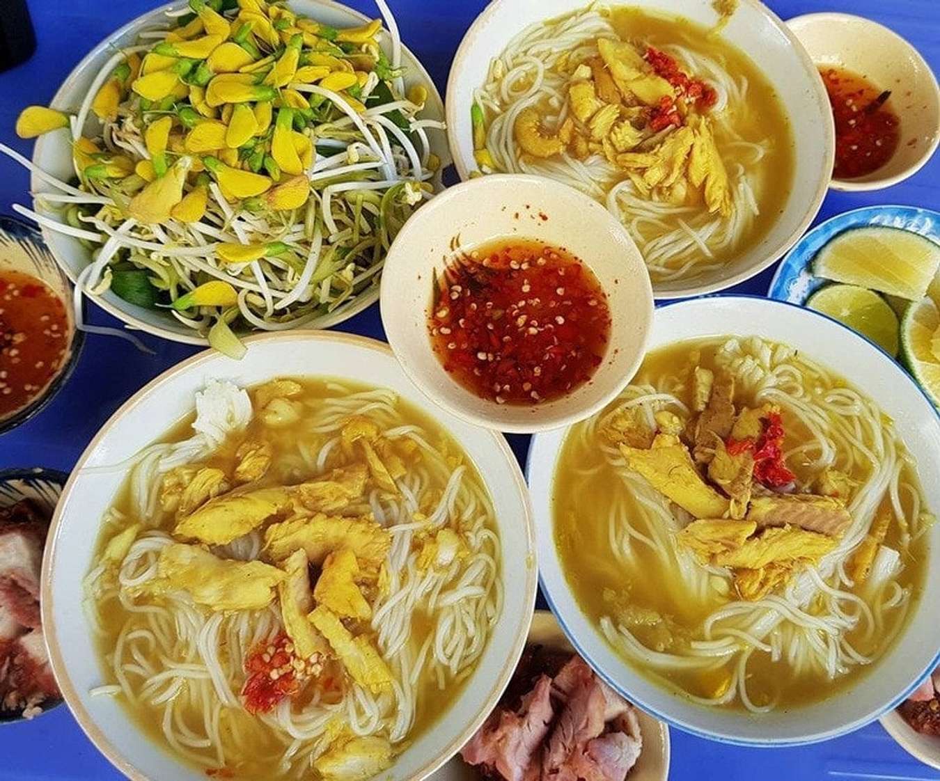 Long Xuyen fish noodle soup - An Giang specialty not to be missed