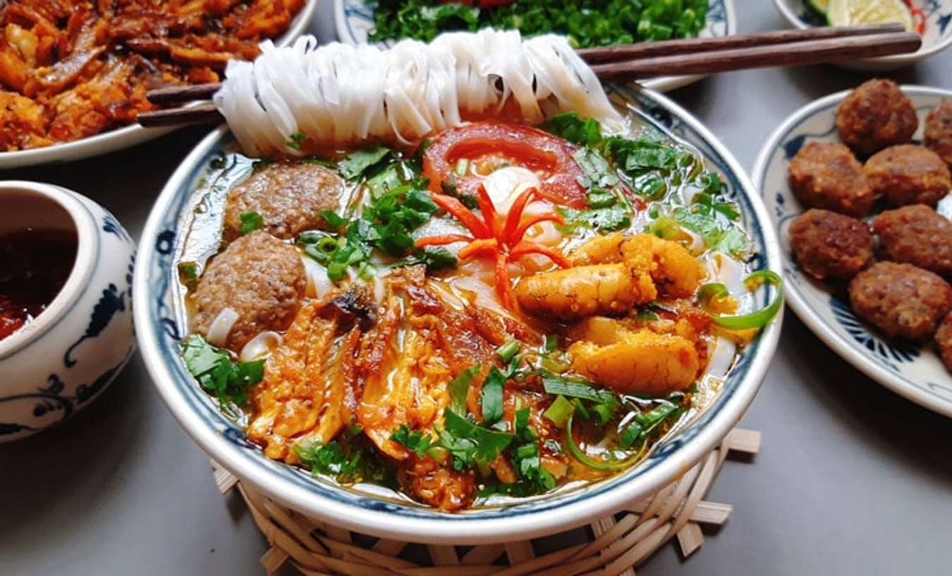 Canh cá Quỳnh Côi