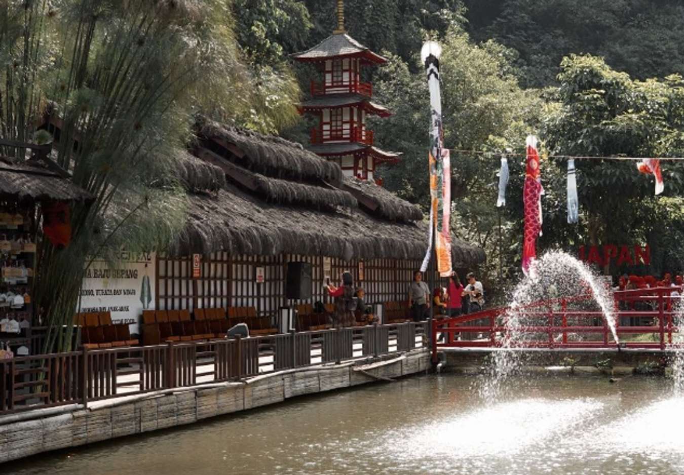 Berkeliling Dunia dalam Sehari di The Great Asia Africa Lembang