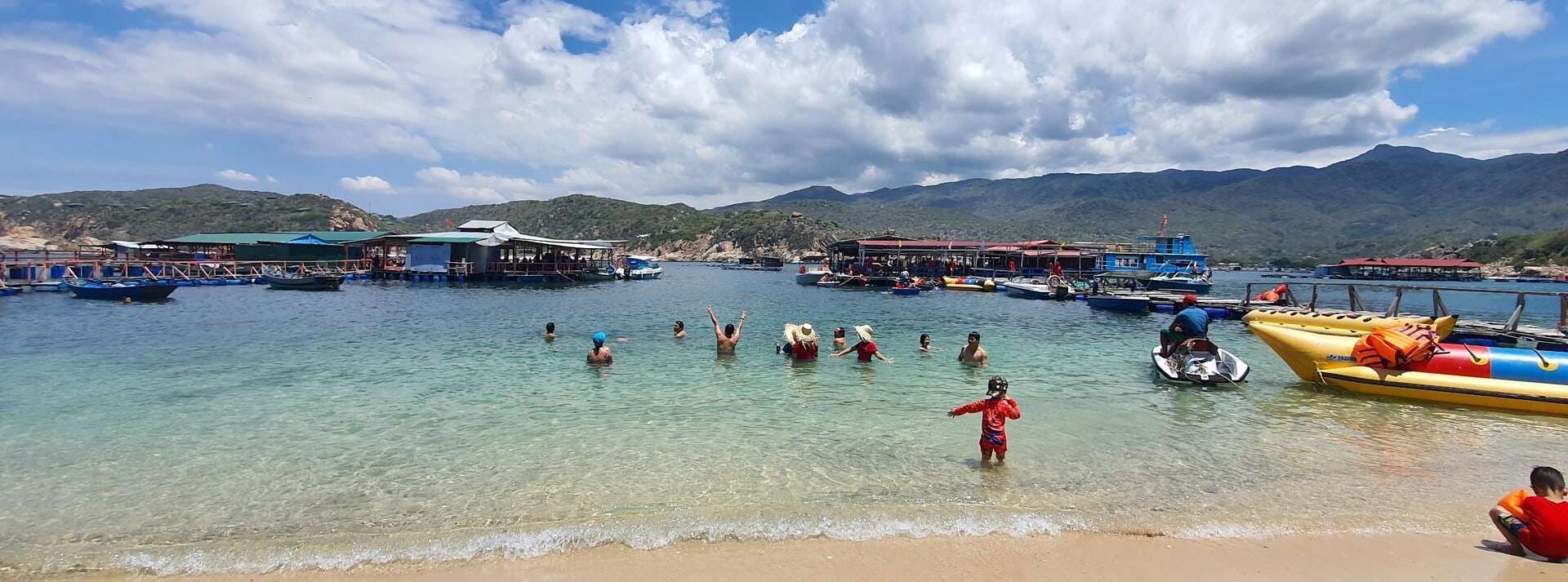 Kinh nghiệm du lịch Ninh Chữ - viên ngọc sáng của Ninh Thuận